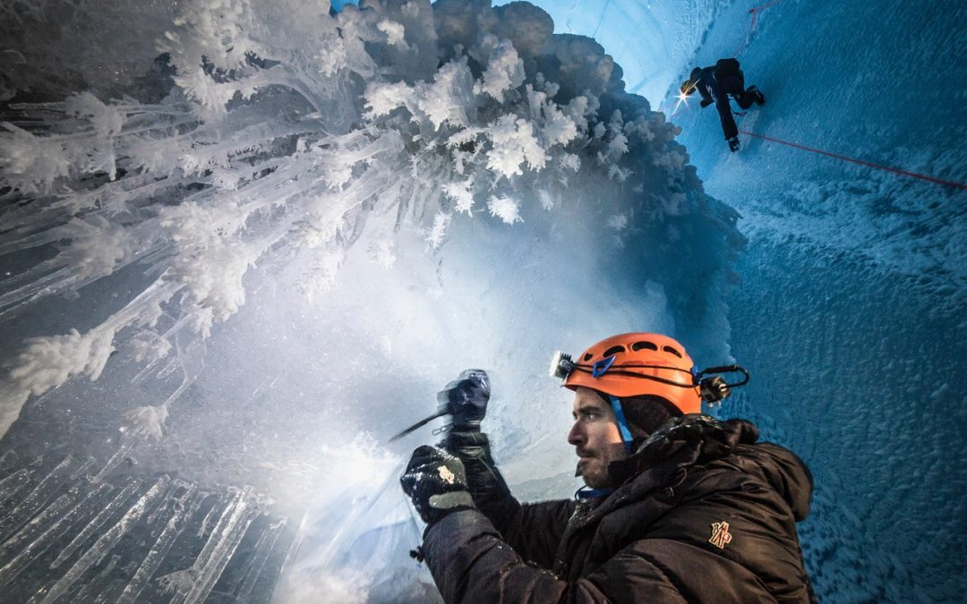 Dalle grotte agli abissi: il viaggio fotografico di Alessio Romeo